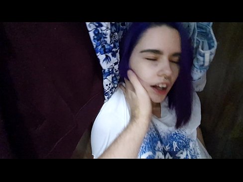 ❤️ Fûn myn suster yn 'e kast en holp har cum ❤❌ Superporno by wy ❌